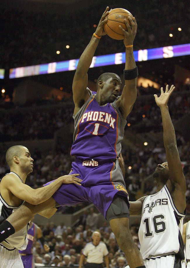 菲尼克斯太阳发布备战花絮，今夜战术微调，英超任务艰巨，资深球员宣示担当的简单介绍