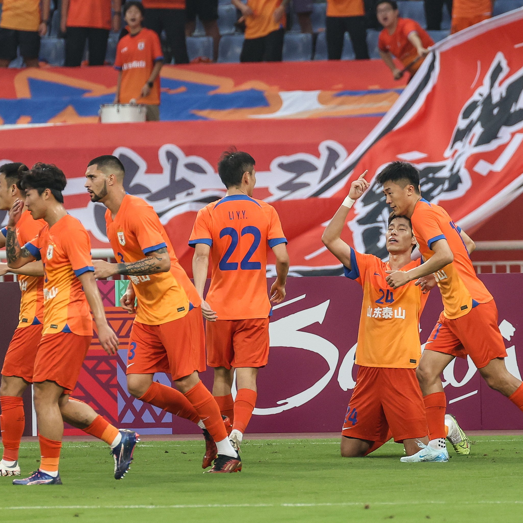 开云app包含赛后亚冠传出新动向，上海申花造点机会，管理层表态：悬念犹存，年轻球员得到机会的词条